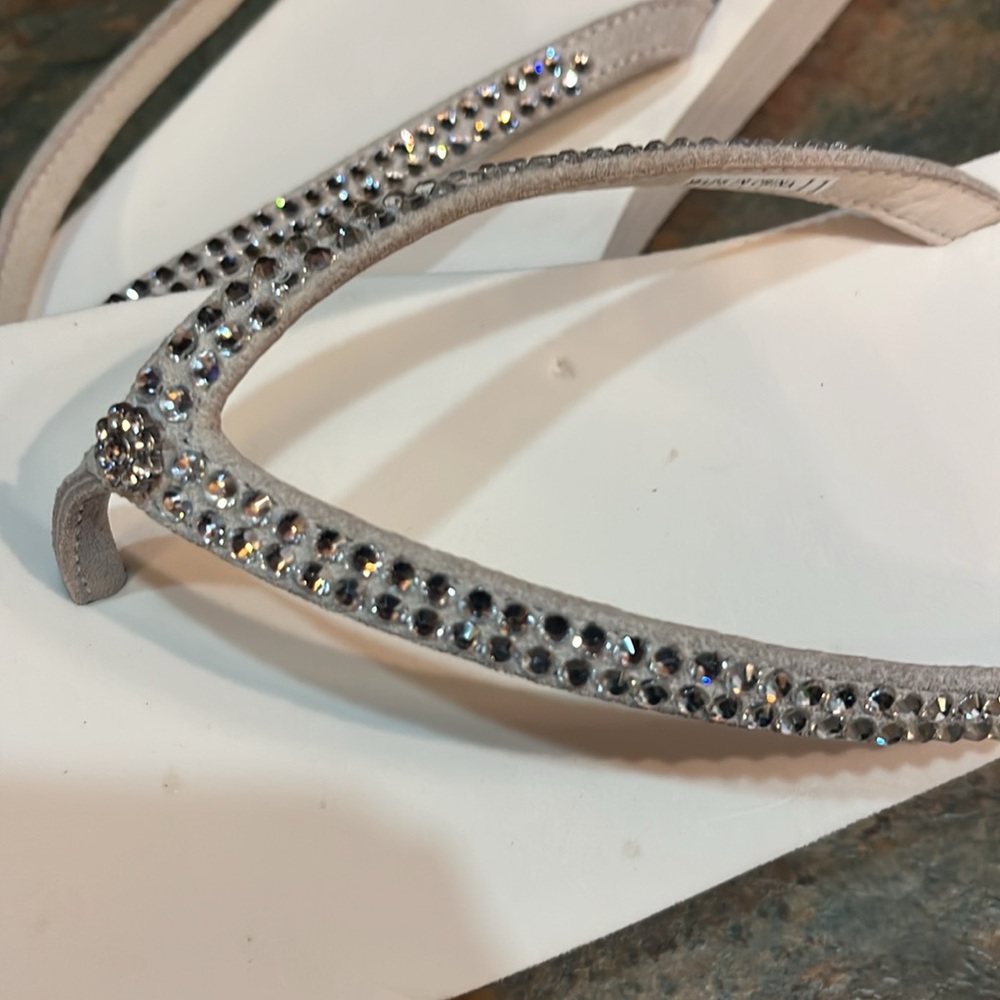 Yellow Box flip-flops, size 11 with rhinestones - Picture 6 of 6